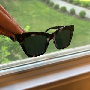 Tortoise colored oversize sunglasses